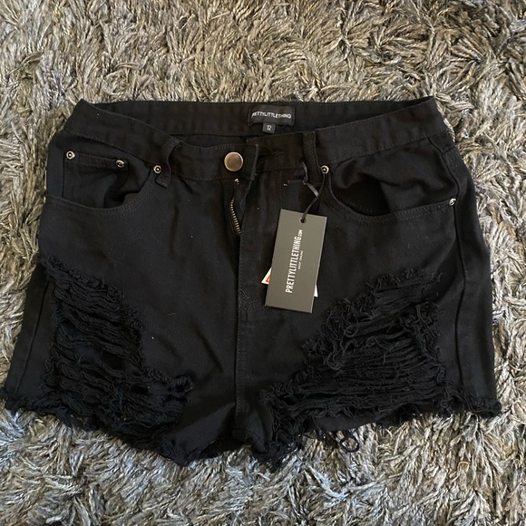 PrettyLittleThing Pants - jeanie black extreme ripped mom denim shorts